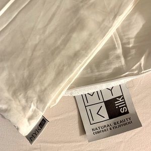 MYK Silk Pillowcases